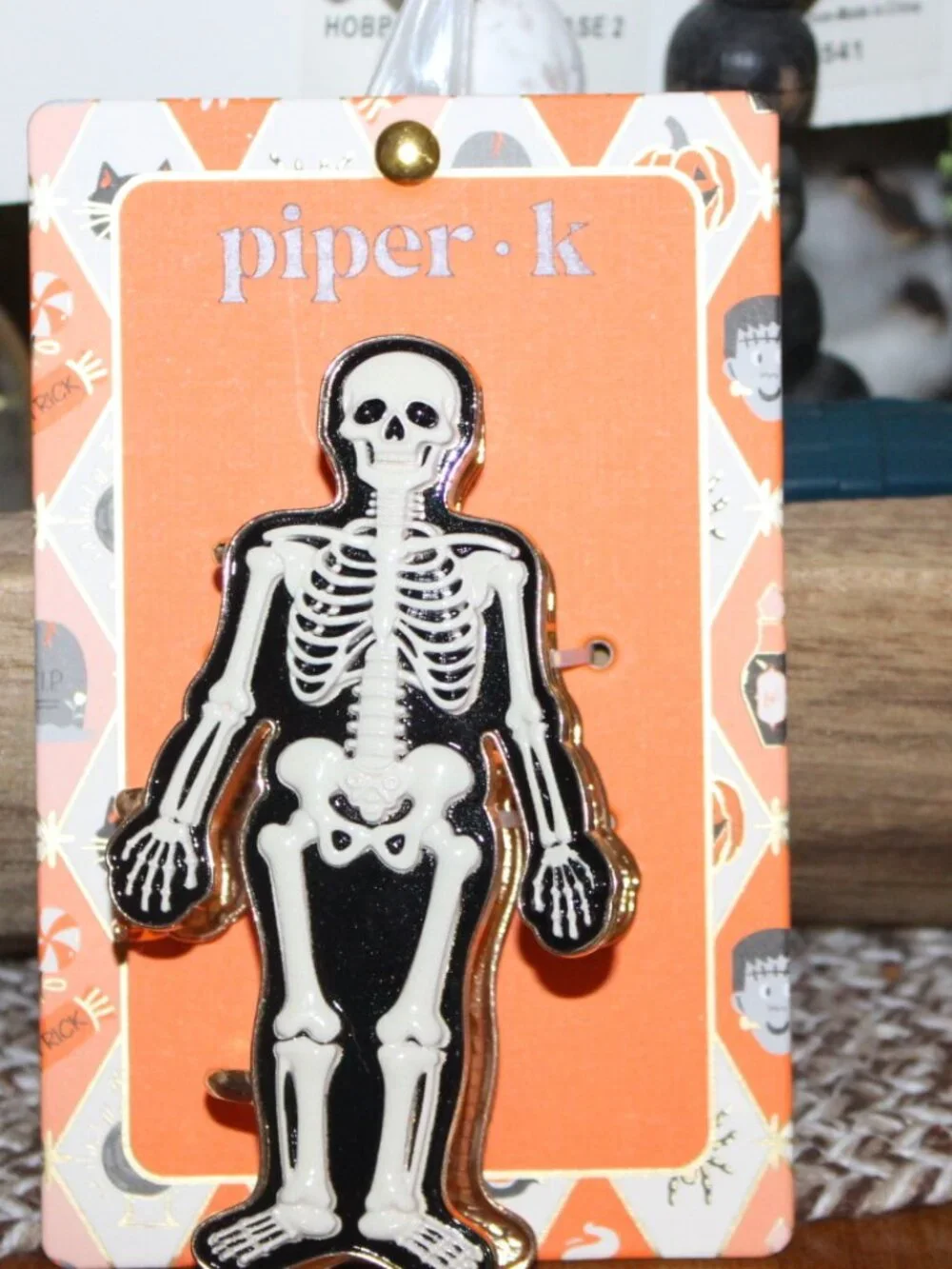 NWT piper - k skeleton claw hair clip FUN!
